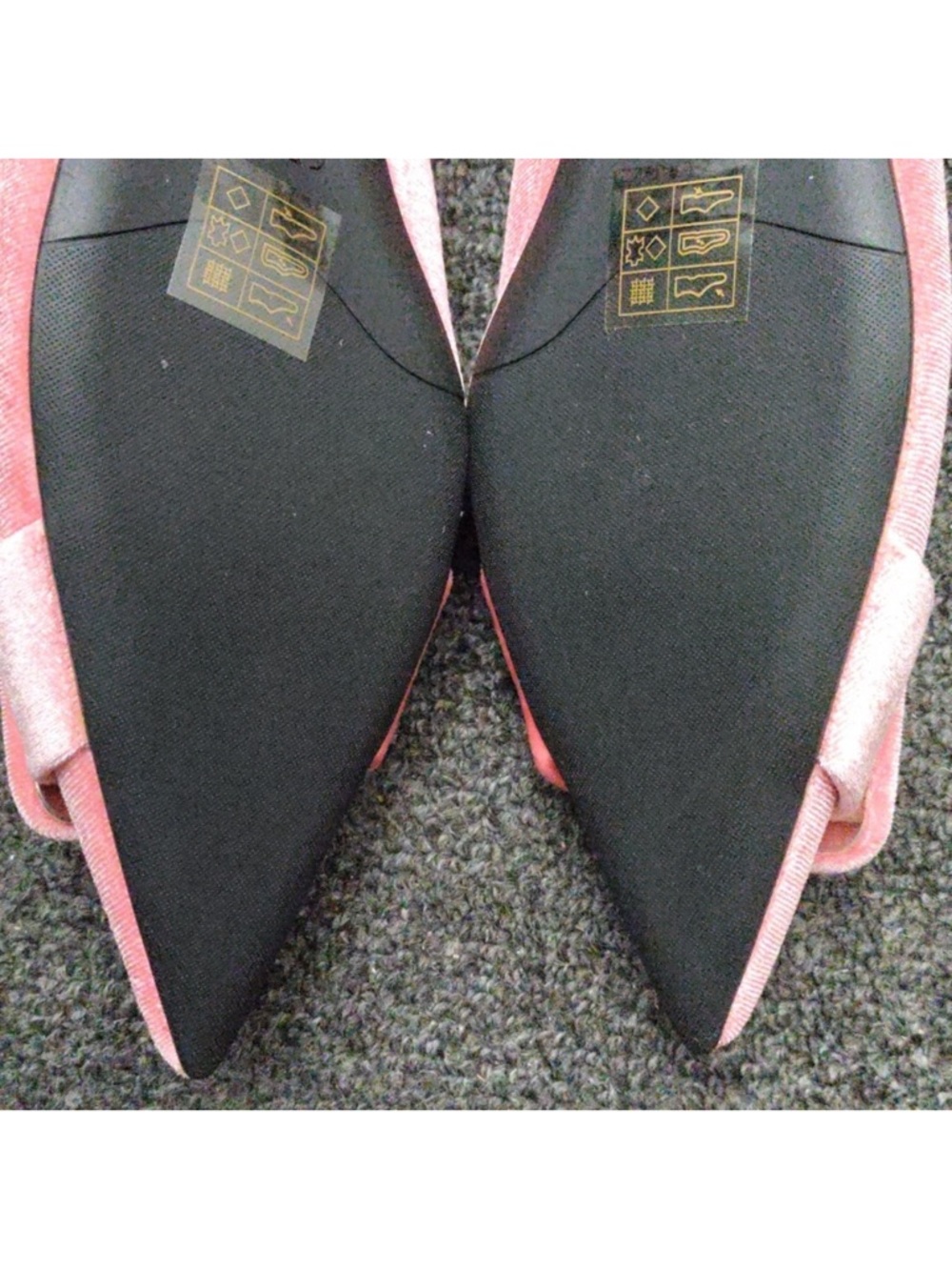 C Paravano Pink Velvet Pointed Toe Flats - Picture 10 of 11